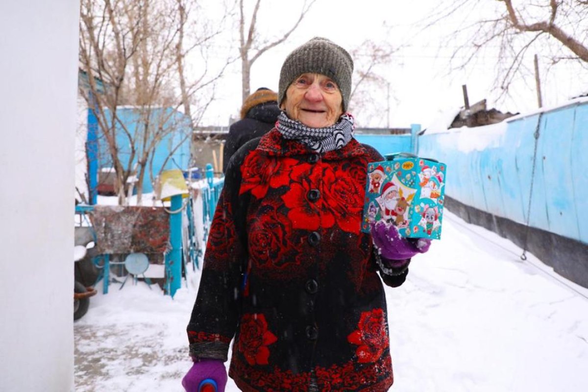 10 добрых дел: как волонтеры Астаны помогают пожилым горожанам