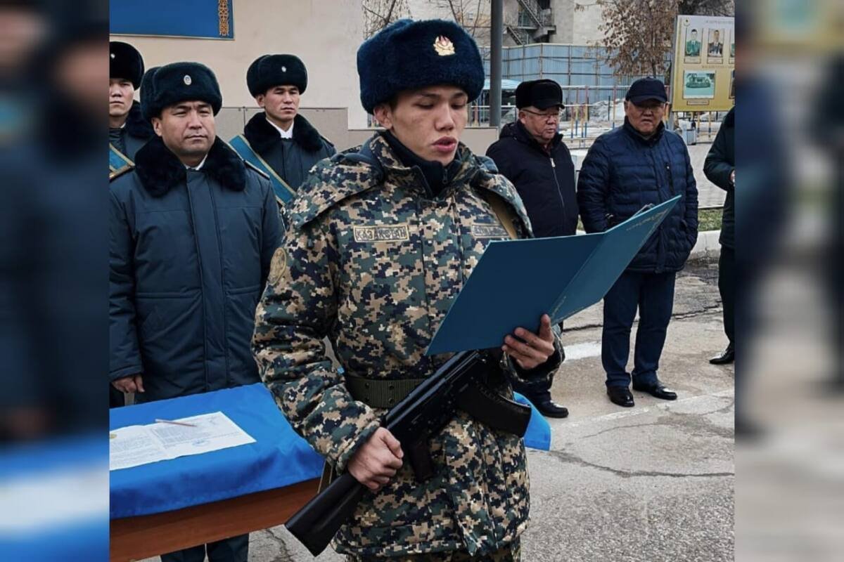 Чемпион мира по боксу вступил в ряды Нацгвардии