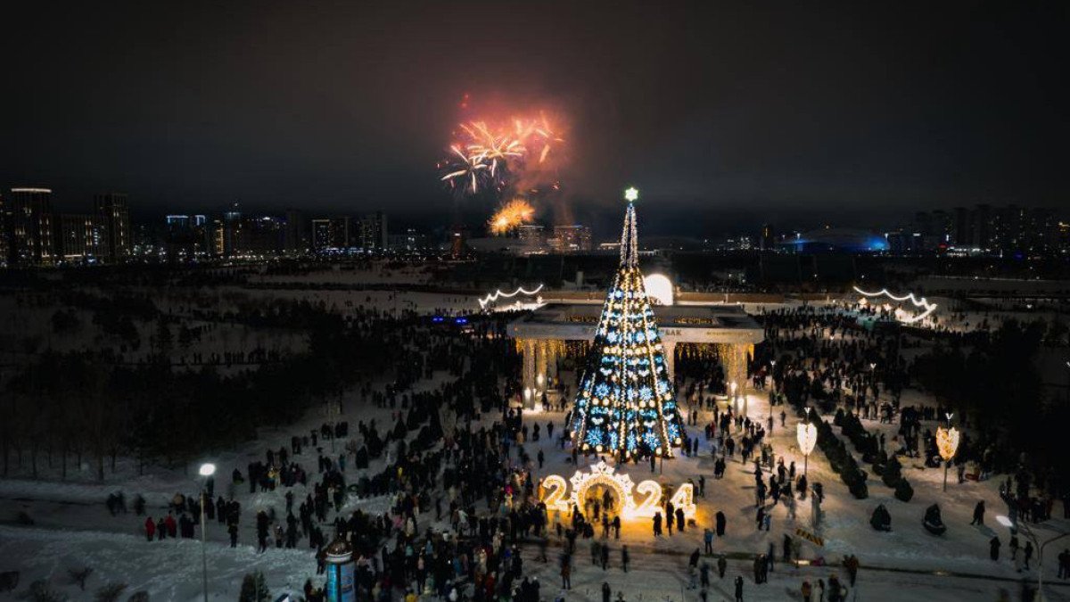 Как прошёл новогодний салют в Астане
