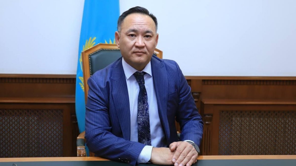 Не выполнил предписание: бывшего акима Актау наказали