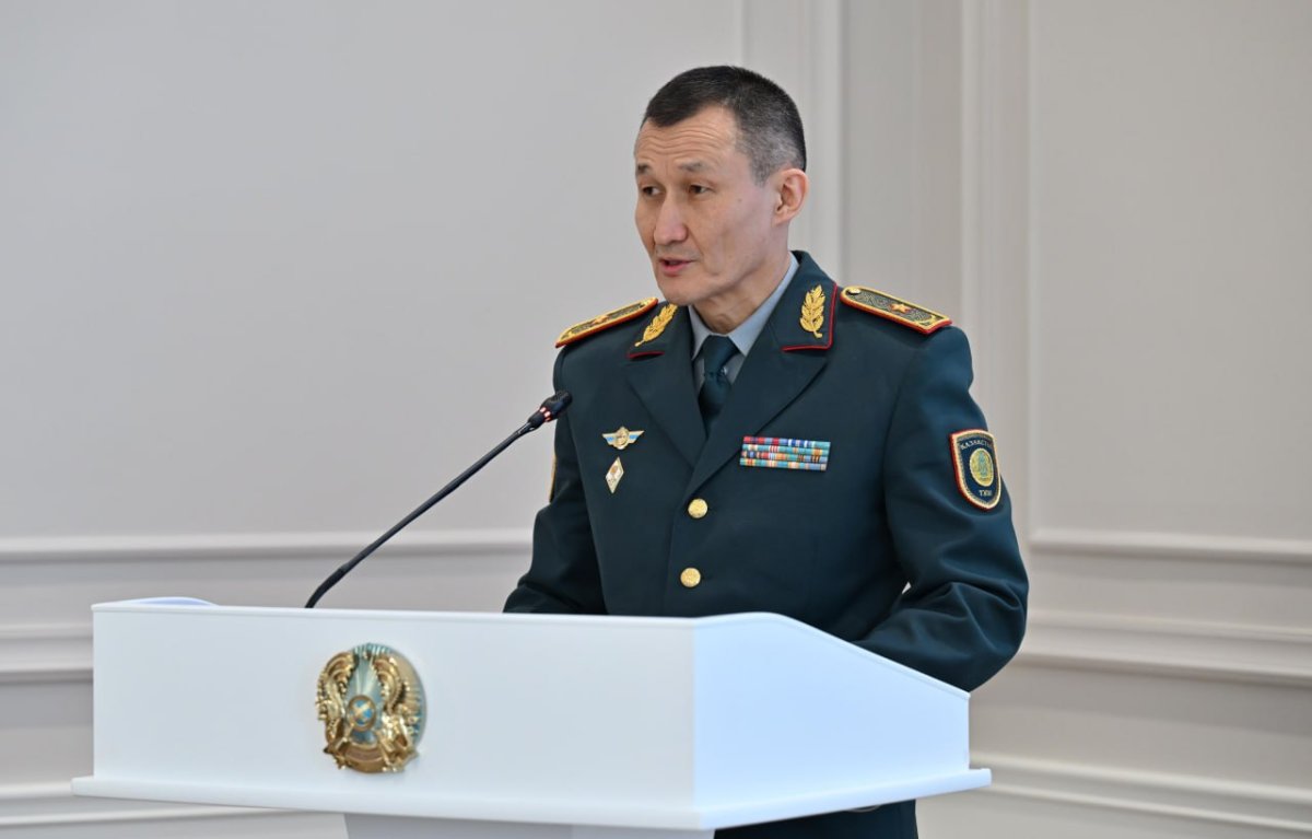 «Если считаете свою работу неподъёмной, дайте знать»: Токаев предупредил главу МЧС