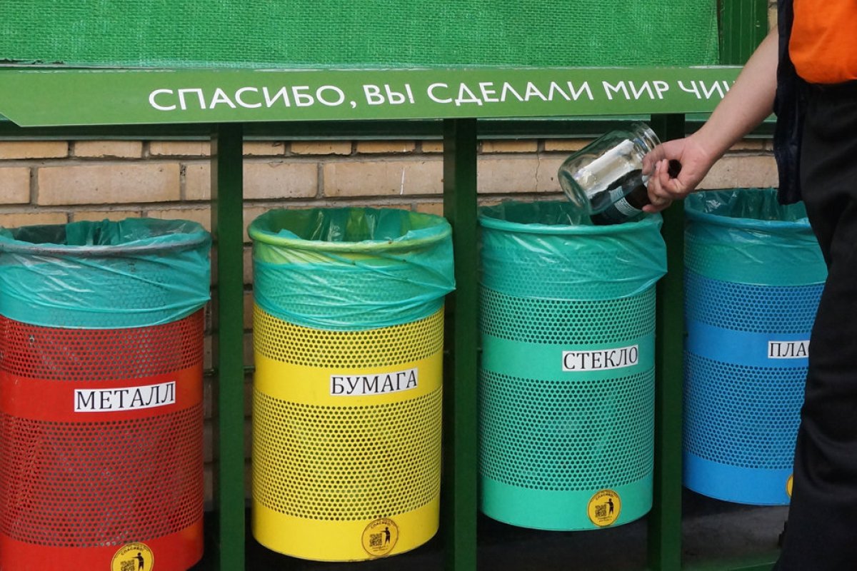 Мусор в разные пакеты: министр экологии предупредил, что гражданам придётся сортировать ТБО