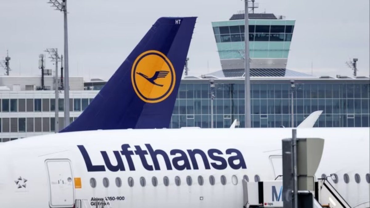 Из-за забастовки сотрудников Lufthansa отменены более тысячи рейсов