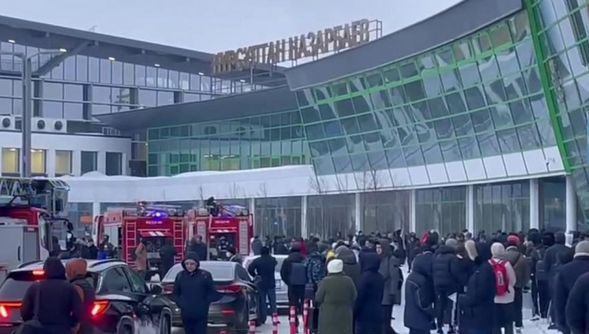 Пожар произошёл в аэропорту Нурсултан Назарбаев в Астане - людей эвакуировали