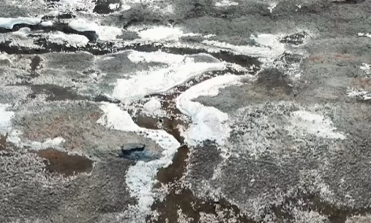 Видео шокировало Казнет: Каспийское море продолжает мелеть