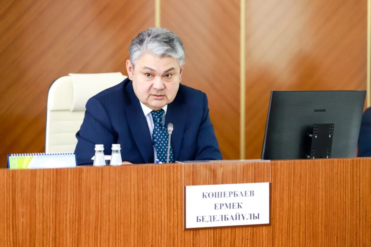 Аким ВКО предупредил чиновников о недопустимости коррупции
