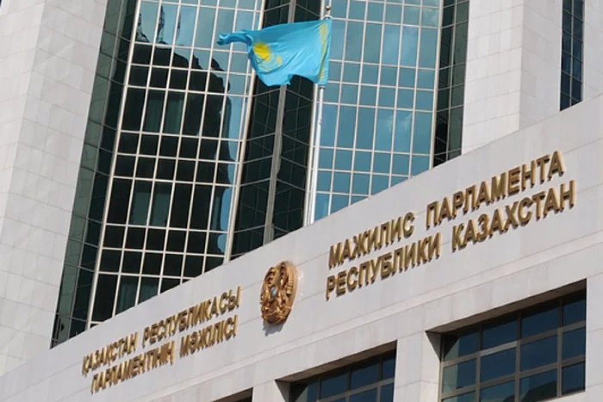 Кто получил освободившийся мандат депутата мажилиса