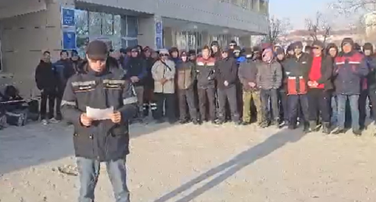Объявивших голодовку безработных оштрафовали в Жанаозене