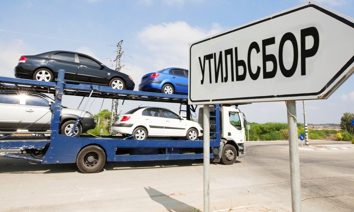 Заводы не работали: вернут ли казахстанцам деньги за утильсбор