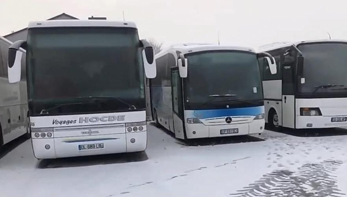 Работников спецЦОНов и госорганов подозревают в мошенничестве из-за ввоза старых авто