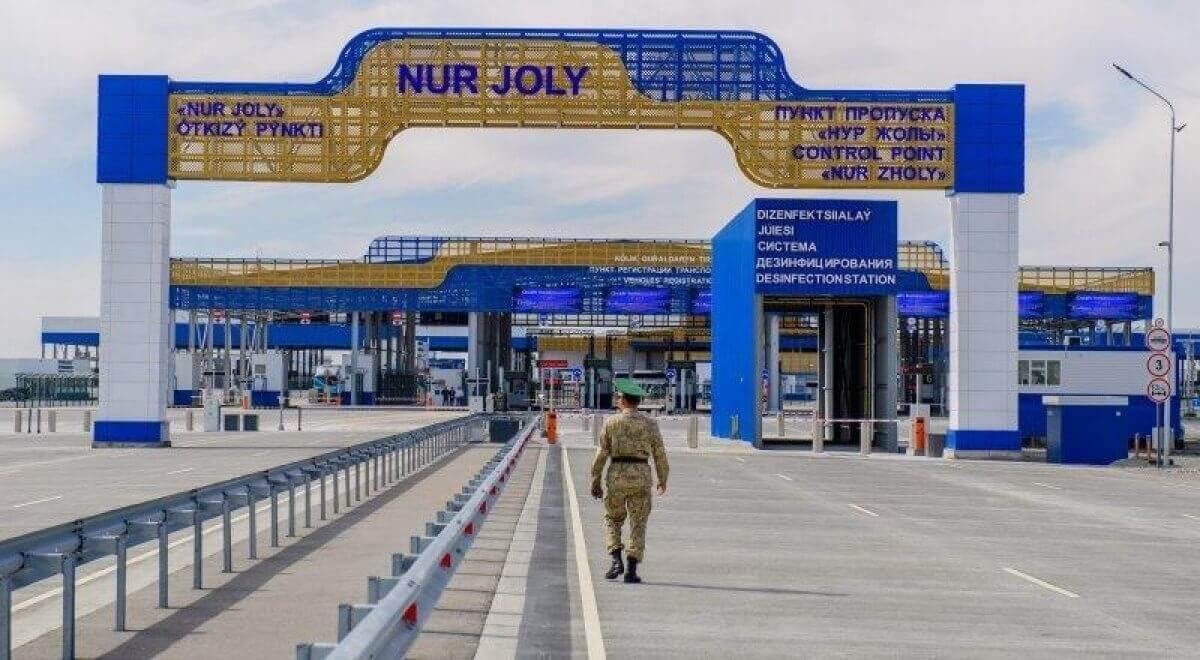 Пункты пропуска Казахстана на границе с Китаем закроют