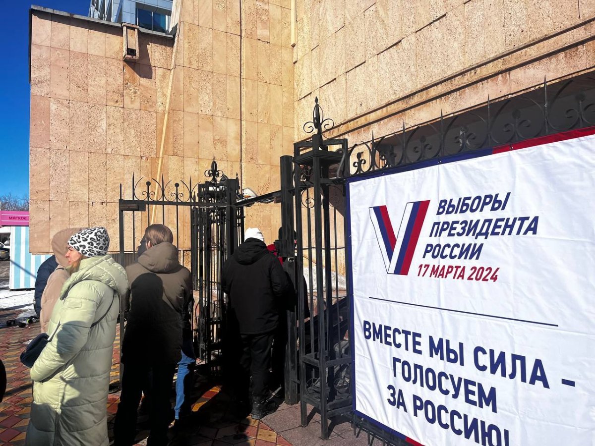 Находящихся в Казахстане релокантов могут поместить в реестр Кремля