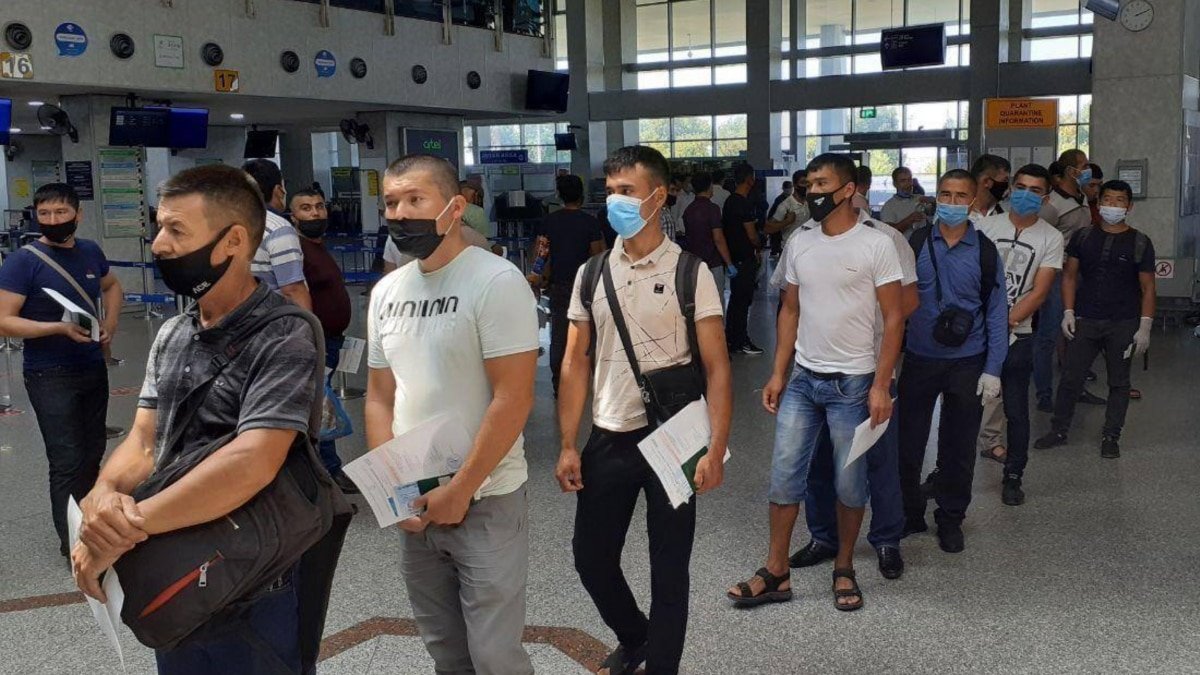 Названы страны, граждане которых чаще всего въезжают в Казахстан