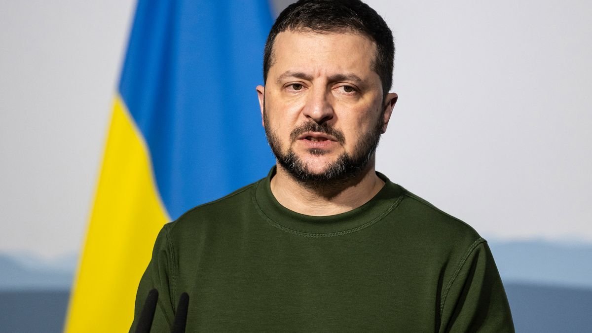 Зеленский уволил шестерых советников