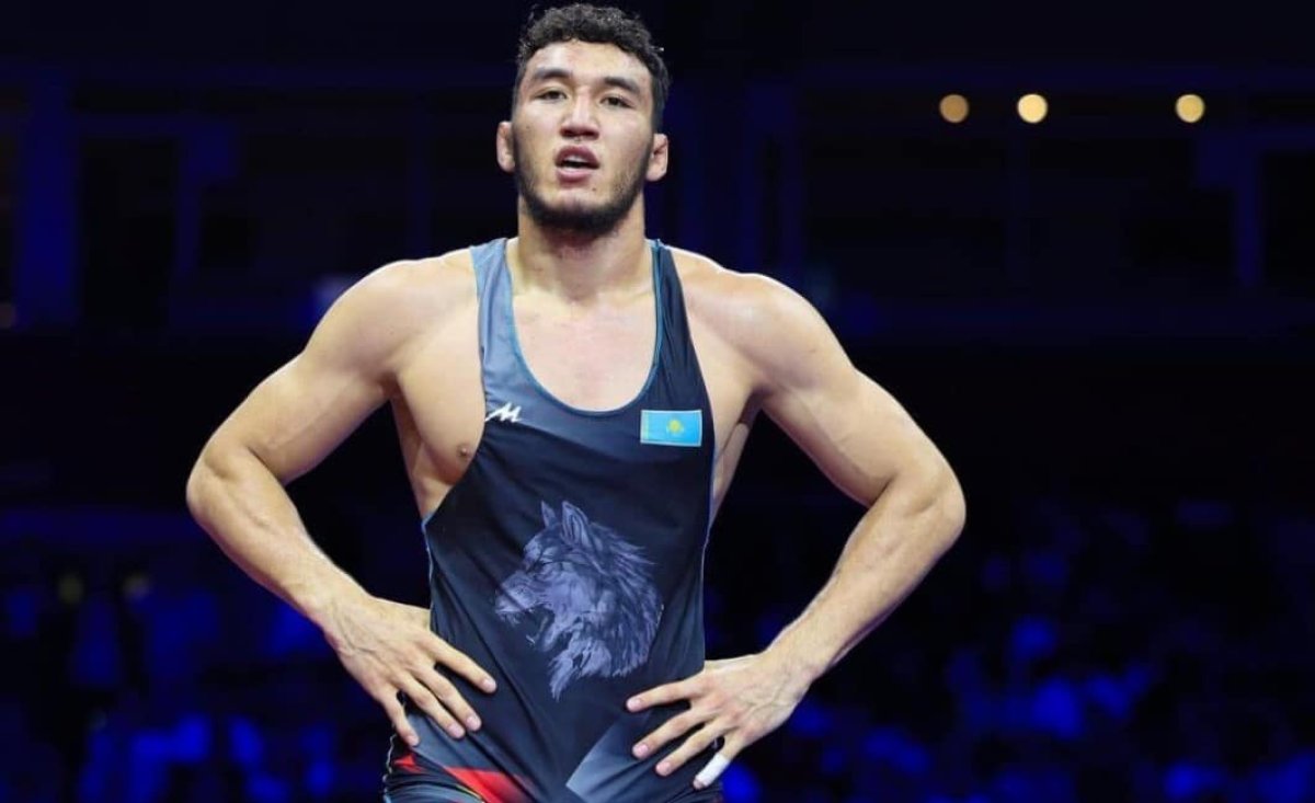 Казахстанец завоевал серебряную медаль чемпионата Азии по вольной борьбе