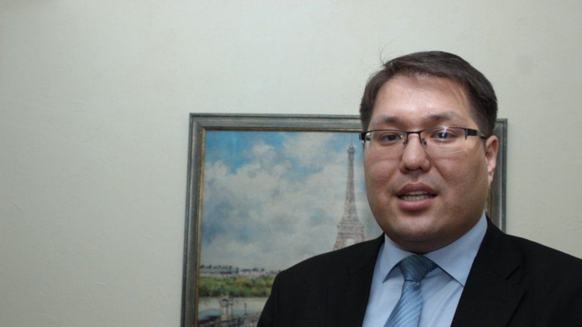 Пытались настроить против семьи Салтанат: Байжанов заявил о давлении общественника