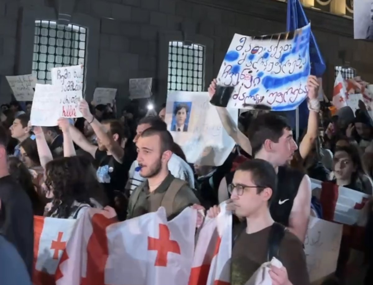 "Иноагенты": в Грузии почти неделю протестуют против "российского закона"