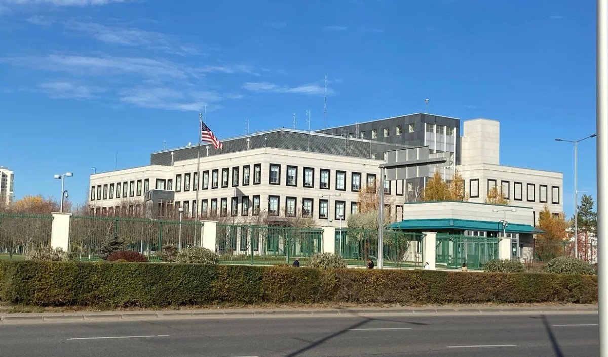 Посольство США в Астане проведет аукцион: что хотят продать дипломаты