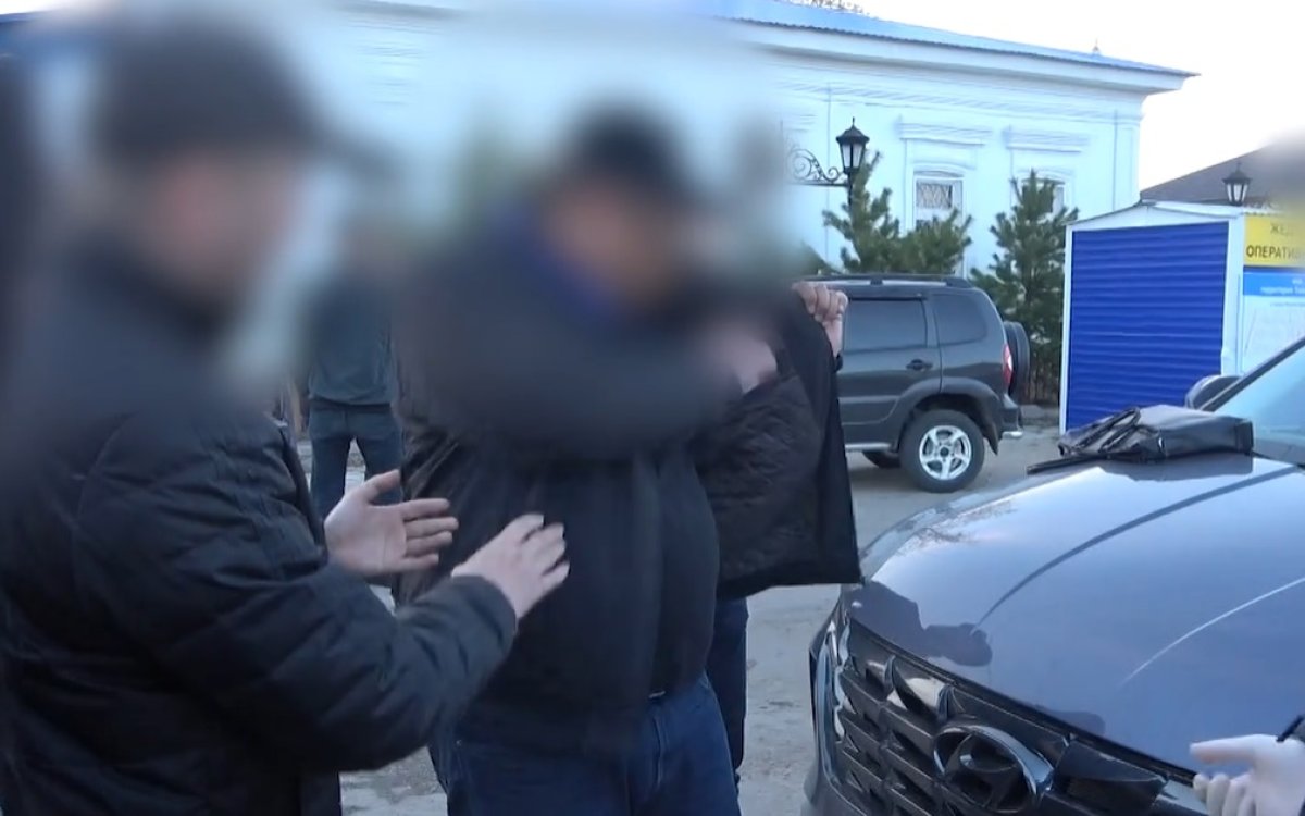 Заместителя районного акима задержали за взятку в размере 10 млн в СКО