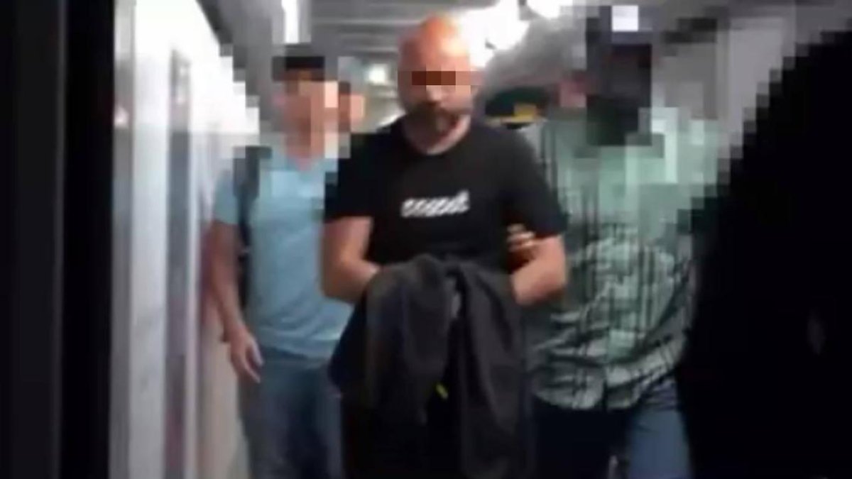 Подозреваемого в разбое, убийстве и угоне казахстанца экстрадировали из Турции