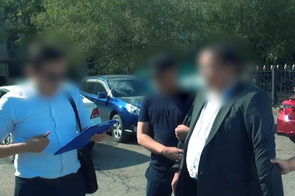 Директора департамента и главного специалиста «Продкорпорации» осудили в Астане