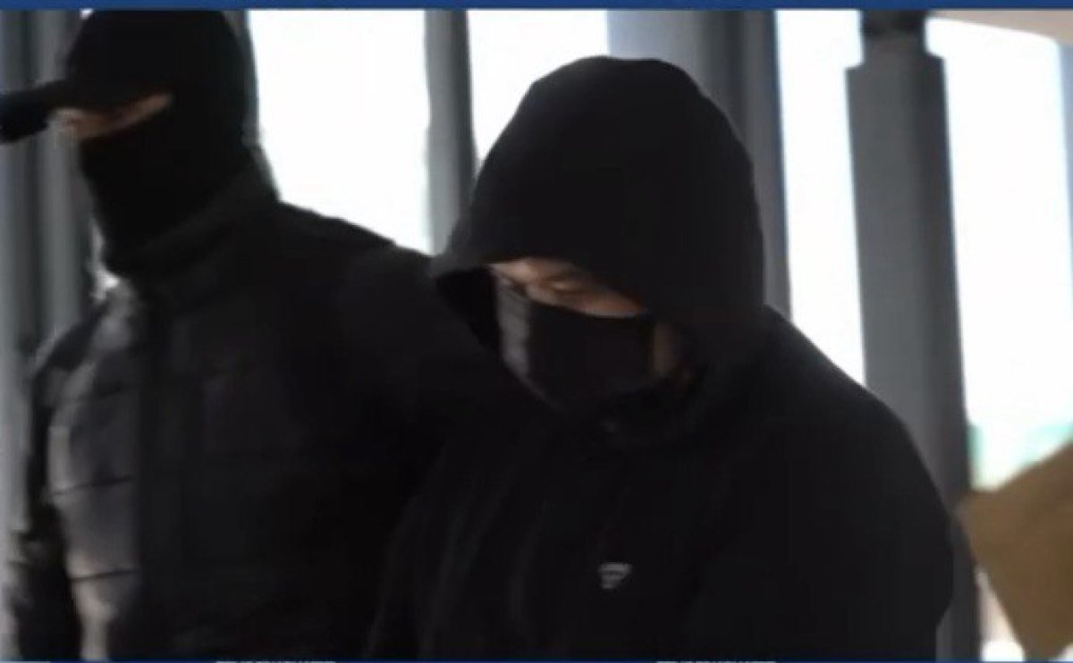 Авто и 21,5 млн тенге: подозреваемого в мошенничестве экстрадировали из Азербайджана