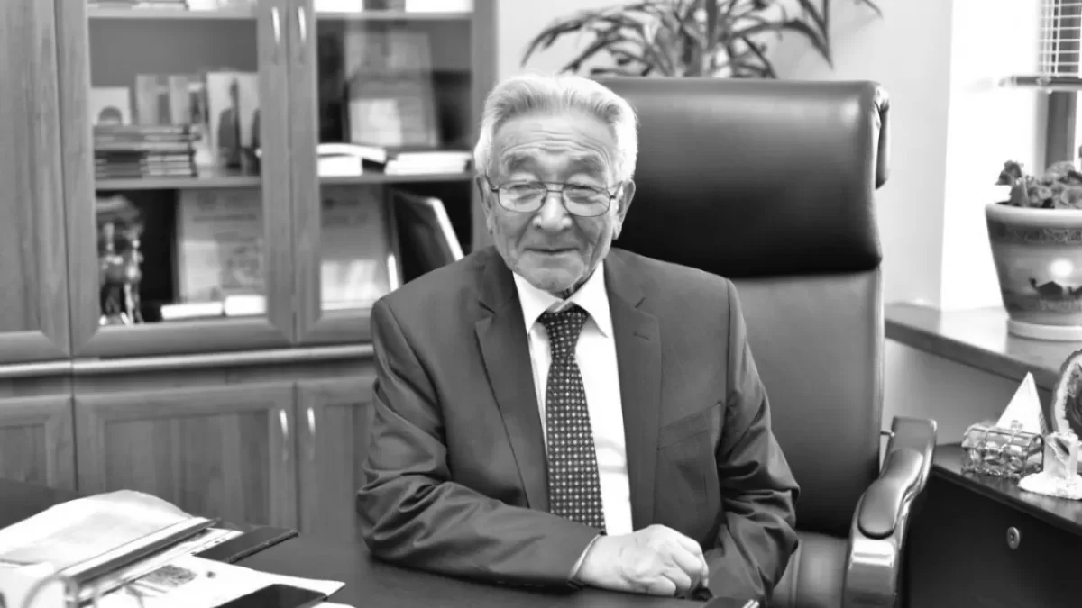 Смерть академика: Токаев выразил соболезнования семье Шарманова
