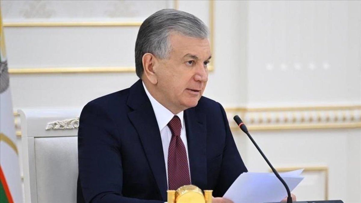 Оскорбление президента, инфляция, управление мусульман о торговле криптовалютой: обзор узбекской прессы