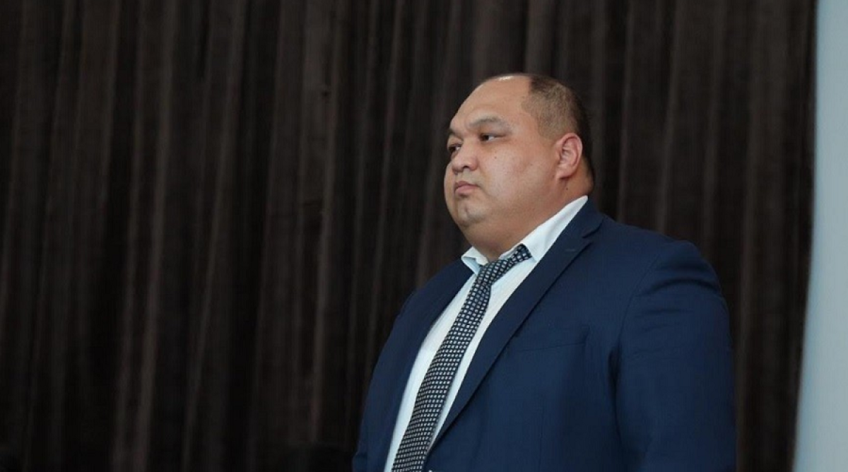 Главу городского суда Актау задержали за взятку