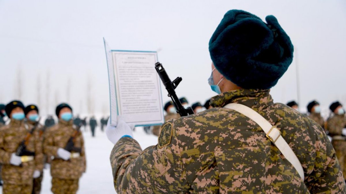 Охота на призывников: в Минобороны высказались о принудительном задержании парней