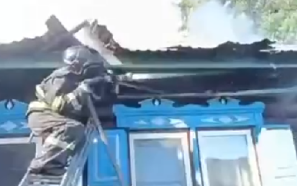 В ВКО разгорелся крупный пожар