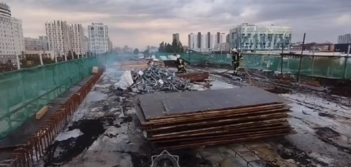 На площадке LRT в Астане возник пожар