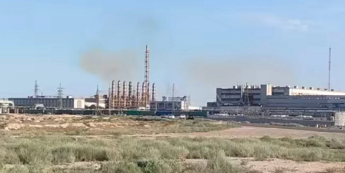 Желтый дым над “КазАзотом” встревожил жителей Актау: предприятие проверят