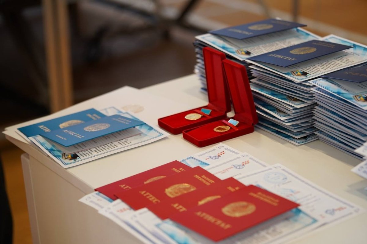 Когда оцифруют все аттестаты о среднем образовании в Казахстане