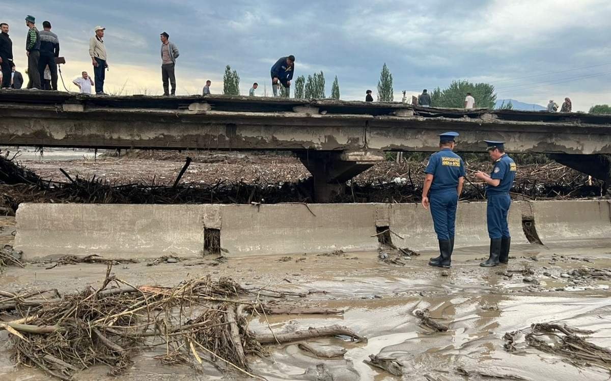 Казахстанские дети погибли при сходе селя в Кыргызстане