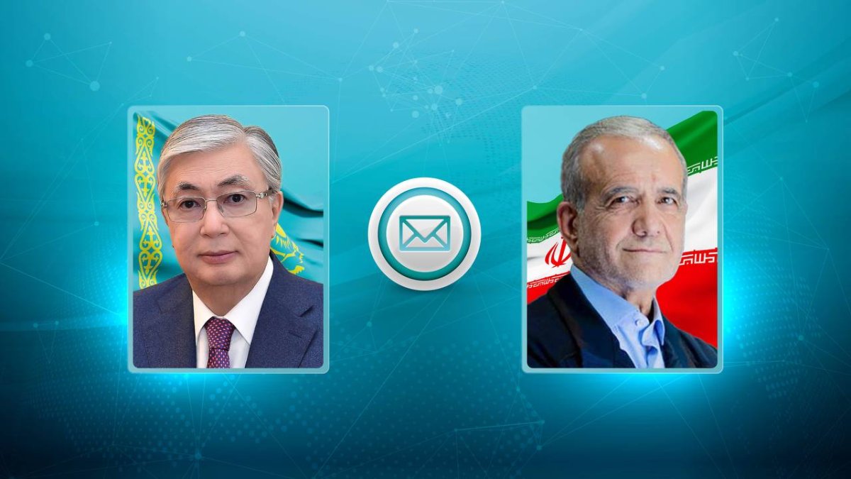 Токаев обратился к новому президенту Ирана