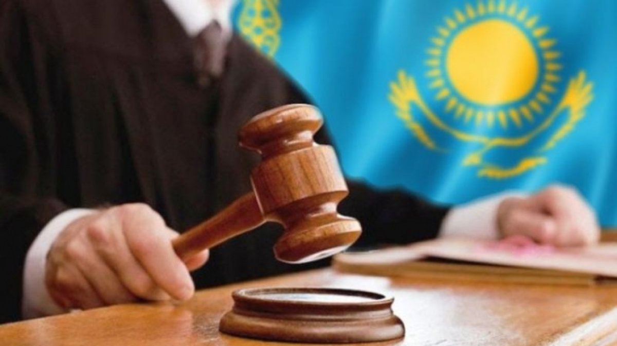Почти 1000 человек прописали в квартире в Астане: владельца жилья осудили