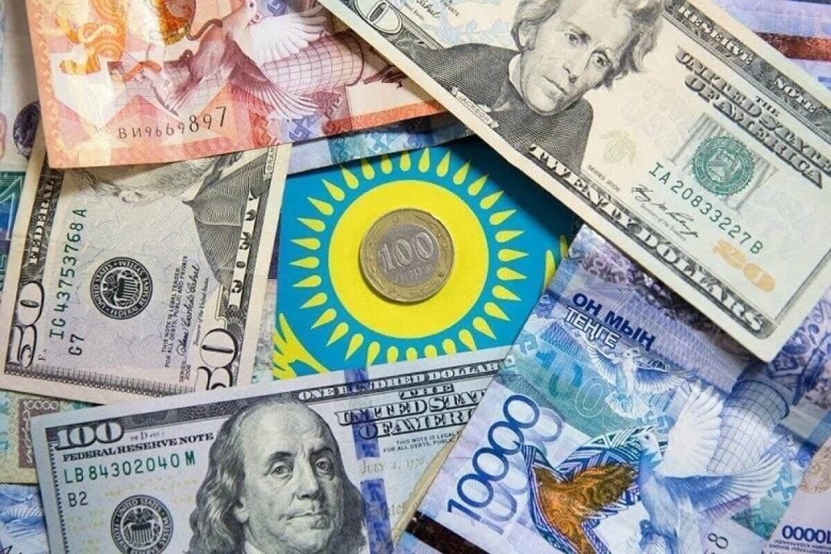 Курс доллара в Казахстане продолжает расти