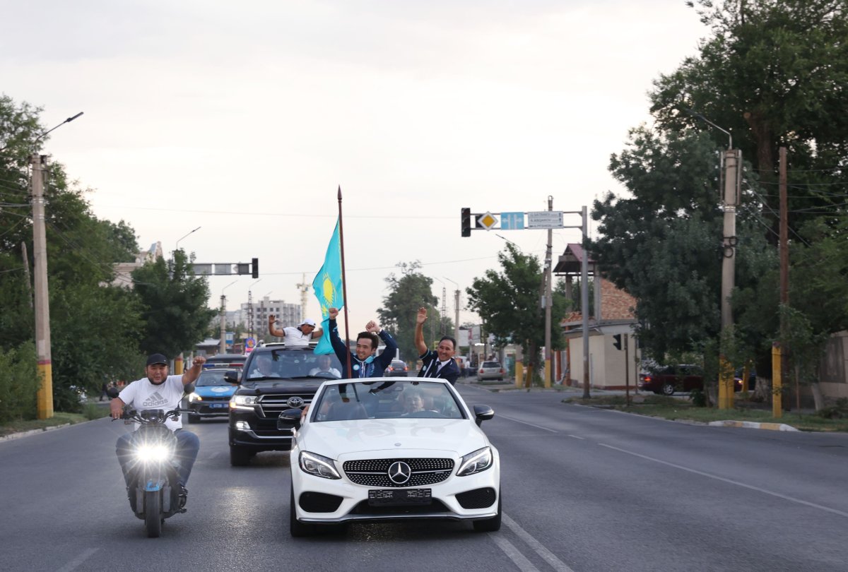 В Жамбылской области встретили чемпиона Олимпиады Елдоса Сметова