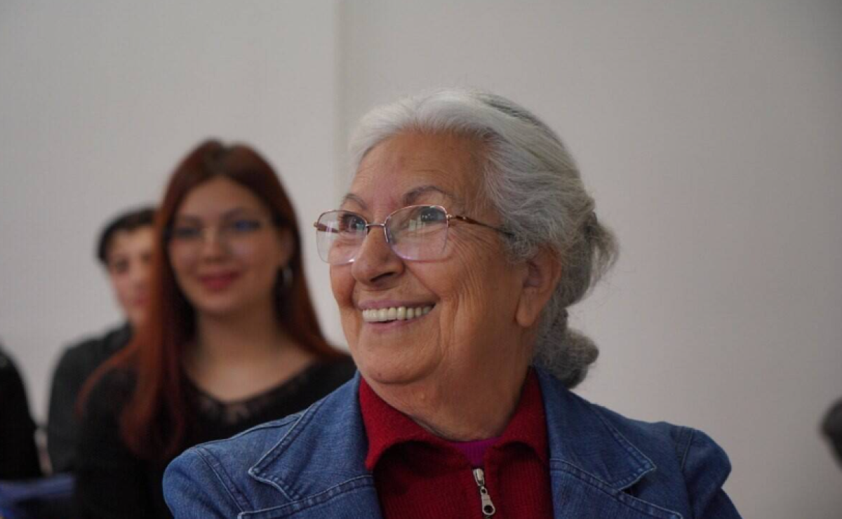 69-летняя жительница Турции стала студенткой вуза в Туркестане и учит казахский язык