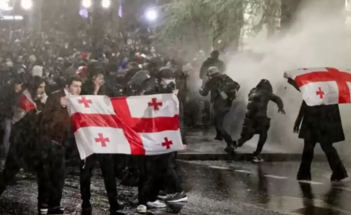 Горжусь нашим народом - Саакашвили о протестах в Грузии