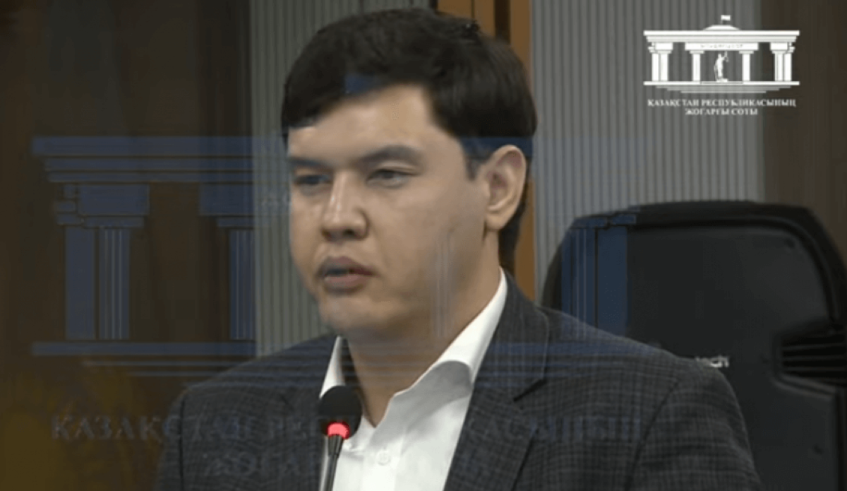 Айтбек Амангельды оказался в центре скандала из-за казахского языка