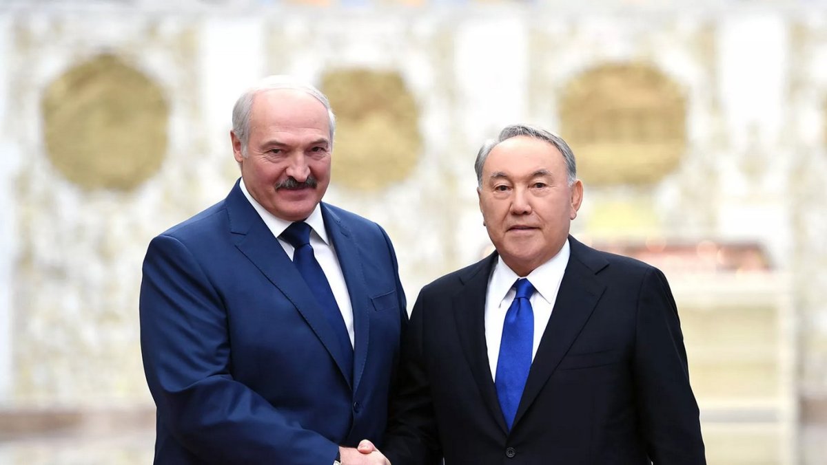 Назарбаев и Лукашенко договорились «встретиться и поговорить»