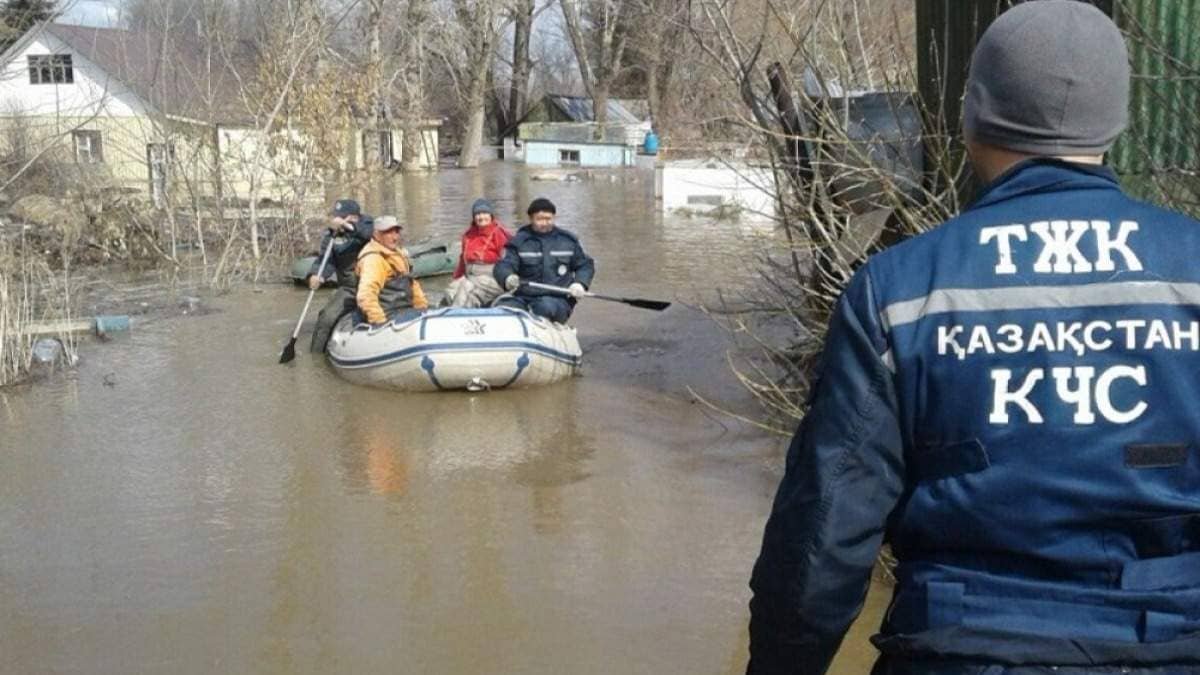 В подтоплении домов и медцентра обвинили самих жителей в Алматинской области