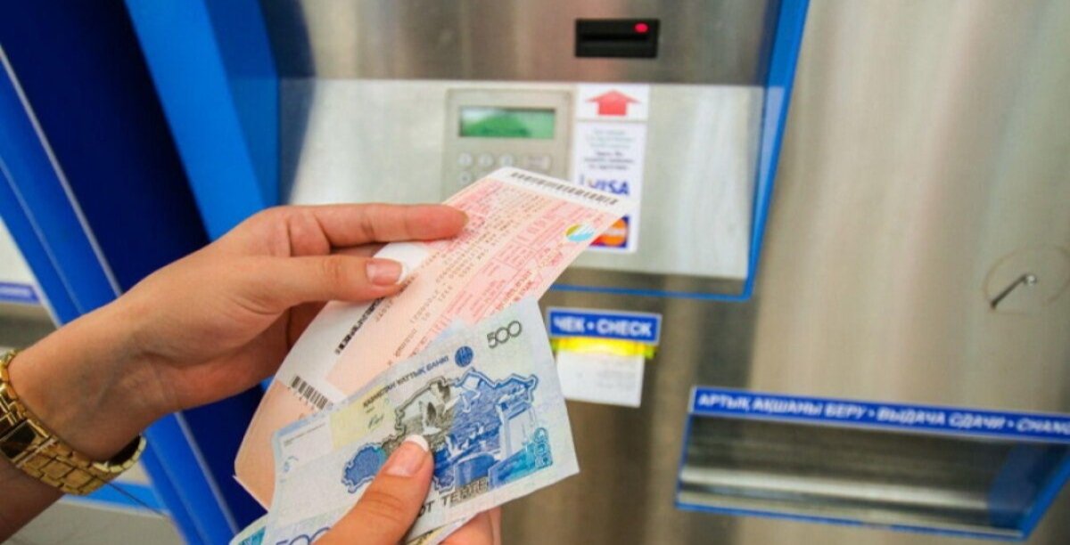 Кому в Казахстане положены скидки на ж/д билеты