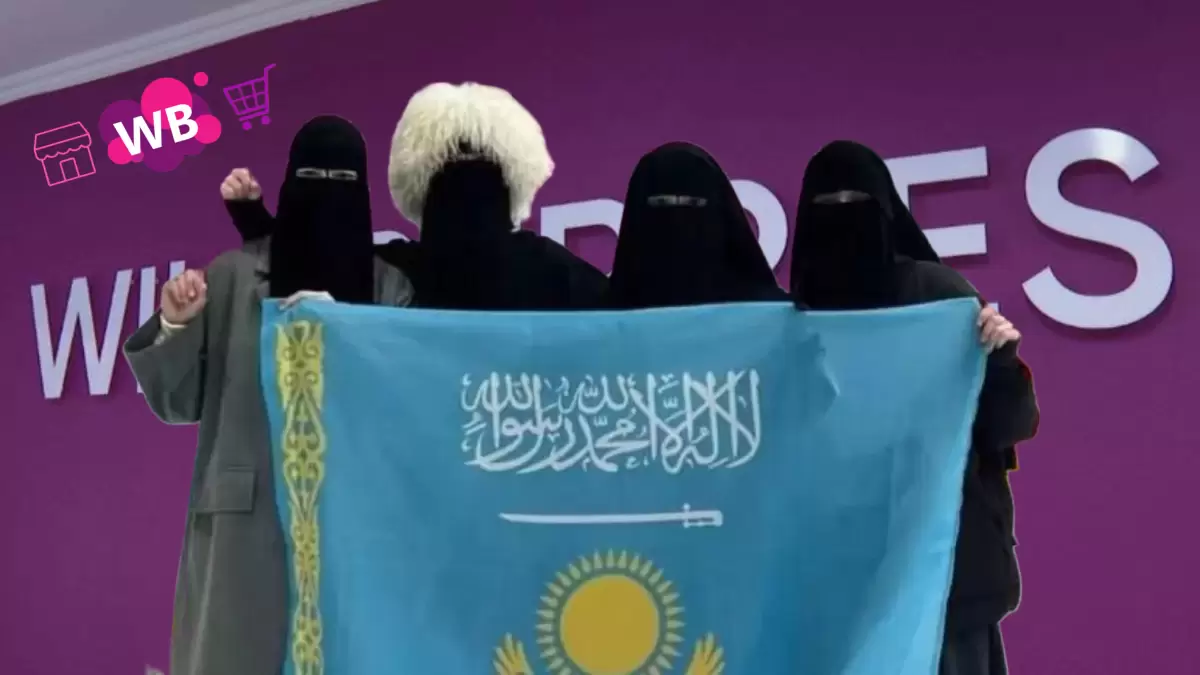"Это фашизм": юрист раскритиковал казахстанцев, требовавших наказать девушек с флагом РК