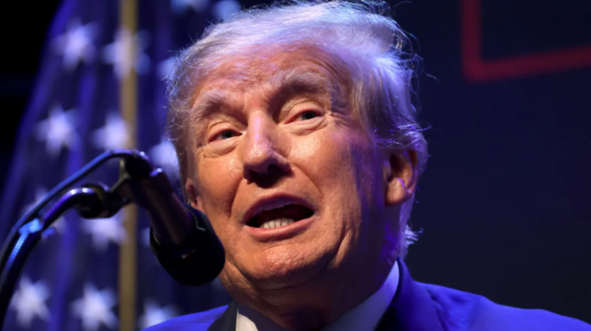 Суд обязал Трампа выплатить £626 тысяч по делу о «досье Стила»