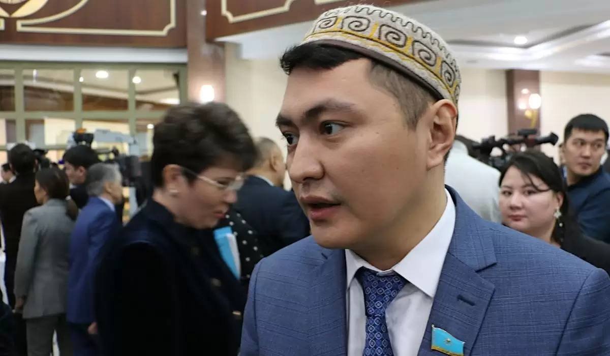 "Одно нелепее другого": инстаграм-депутата Мукаева раскритиковали за пост в соцсетях