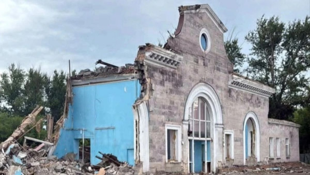 Историческое здание вокзала снесли в Рудном
