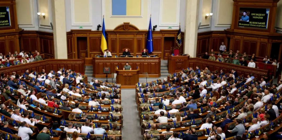 В Украине приняли закон о возвращении независимости НАБУ и САП
